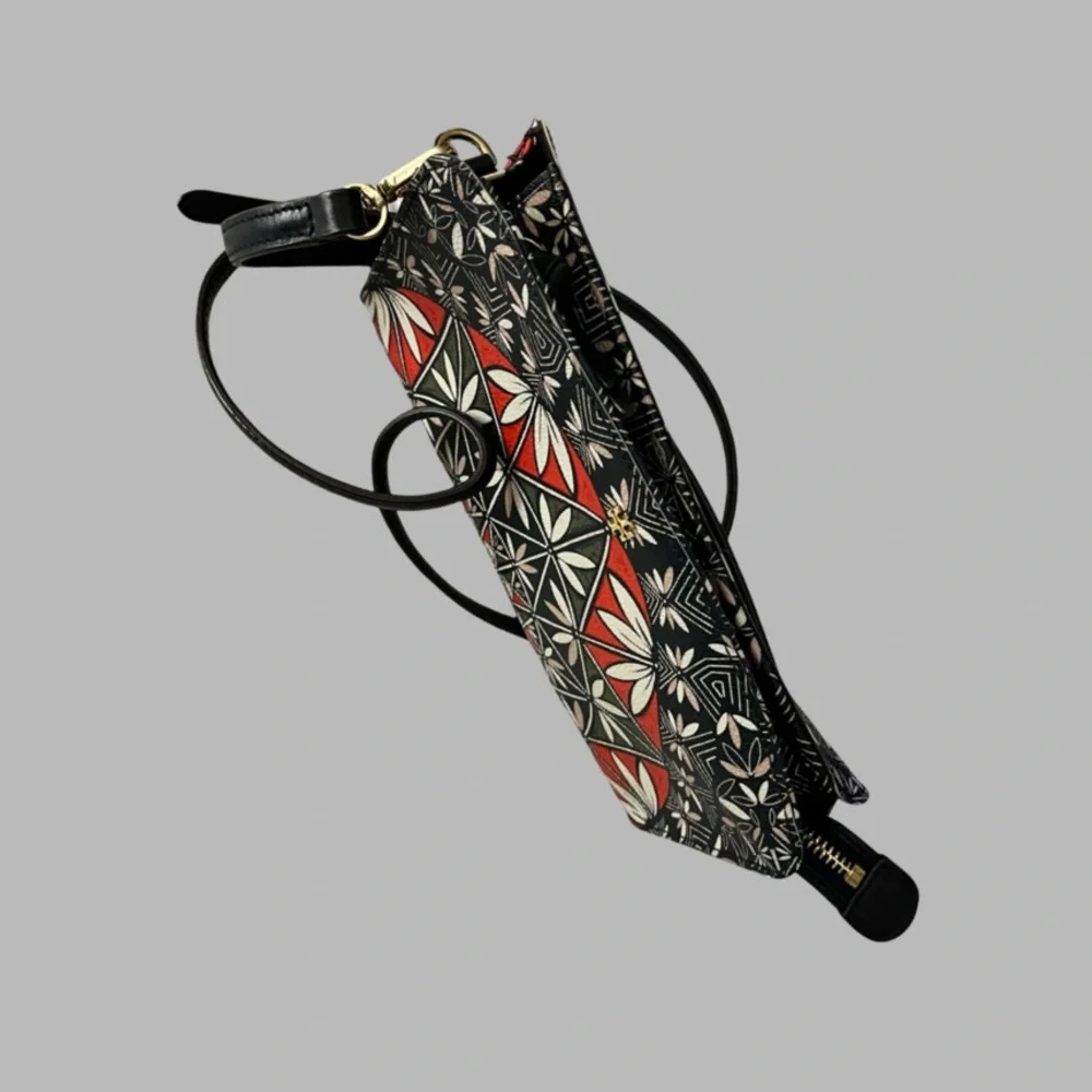 Tory Burch Red and Navy Crossbody Bag with Geometric Design - Picture 9 of 9